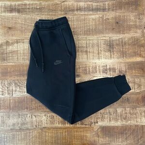 Nike Sportswear NSW Tech Fleece Joggers FB8002-010